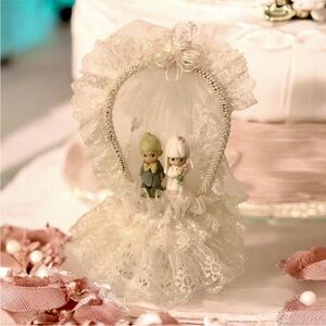 Vintage Precious Moments Wedding Cake Topper Lace Hearts Pearls Bride & Groom